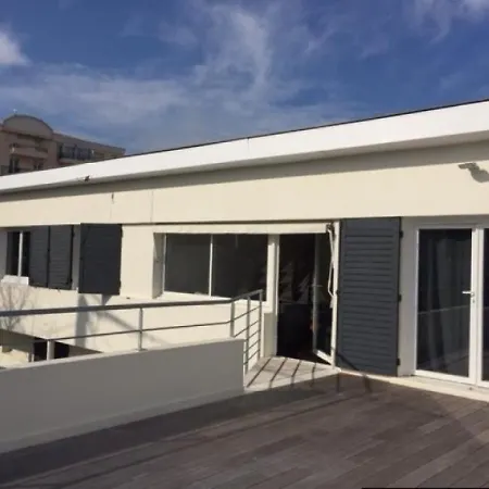 Centre A 50 M De La Plage Grande Et Belle Avec Jardin Terrasses Et Parking *